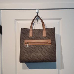 $242 NWT Michael Michael Kors Large Kenly